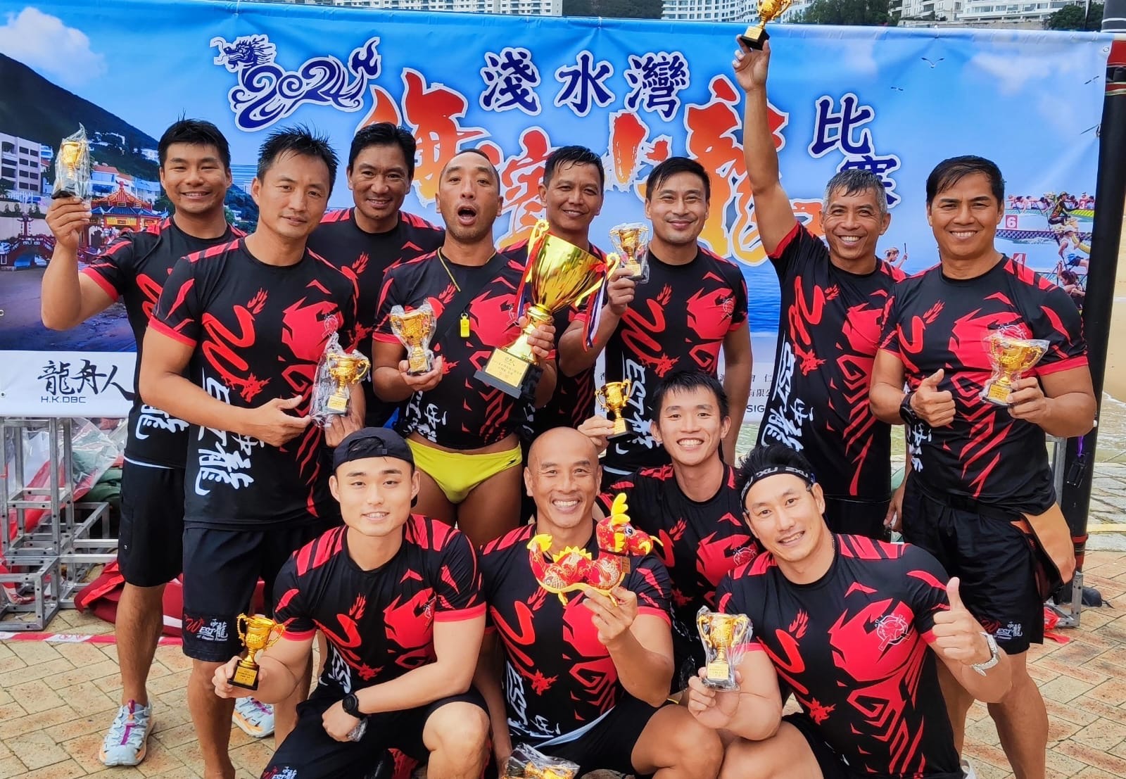 香港：Sun Shine Dragon Boat Team (新西龍)